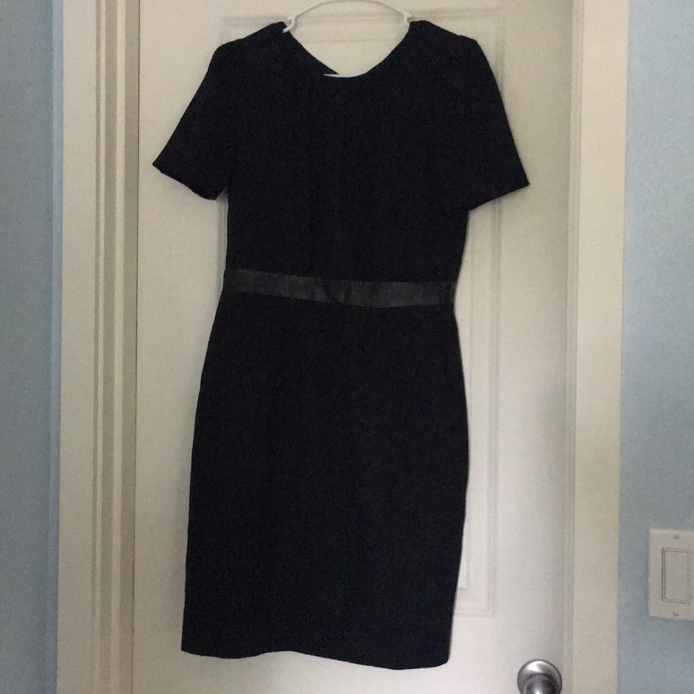 H&M Black Short Sleeve Sheath Dress with Waist Band